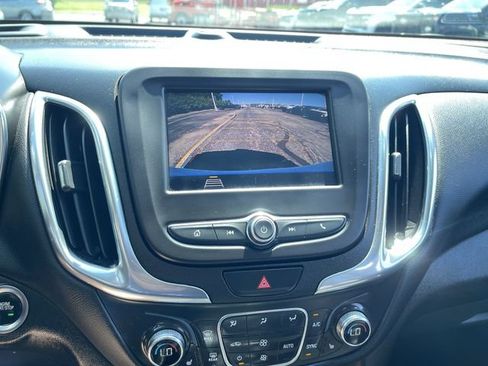 Used 2020 Chevrolet Equinox LT w/ Sport Edition FWD image 14