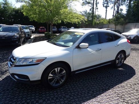 Used 2013 Honda Crosstour EX-L image 3