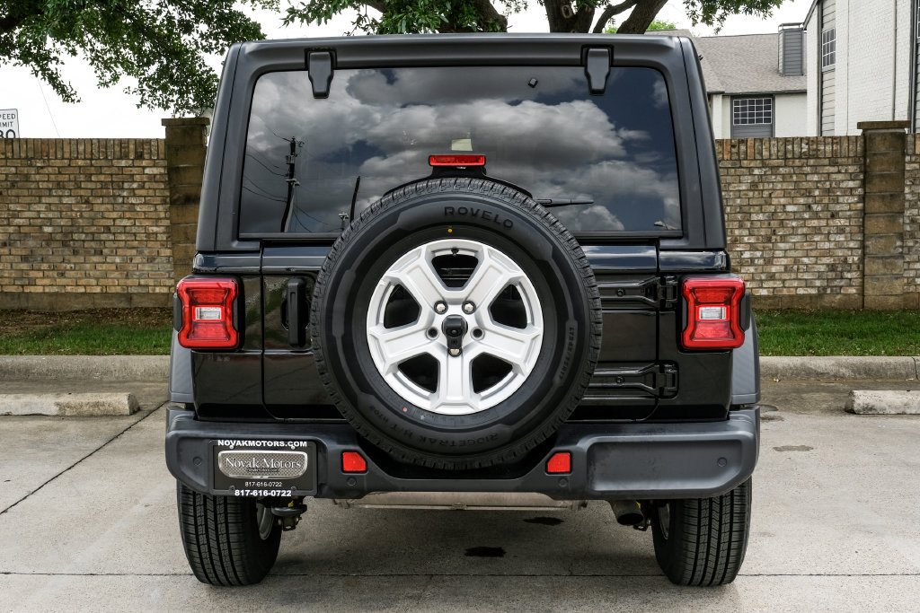 Used 2021 Jeep Wrangler Unlimited Sport AWD/4WD image 19