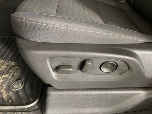 Used 2025 Chevrolet Silverado 2500 LT w/ Convenience Package image 15