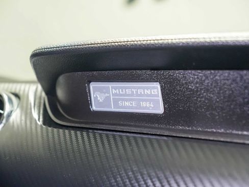Used 2016 Ford Mustang Coupe RWD image 21