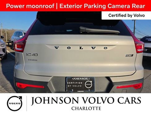 Certified 2023 Volvo XC40 B5 Plus w/ Driver Assist Package image 6