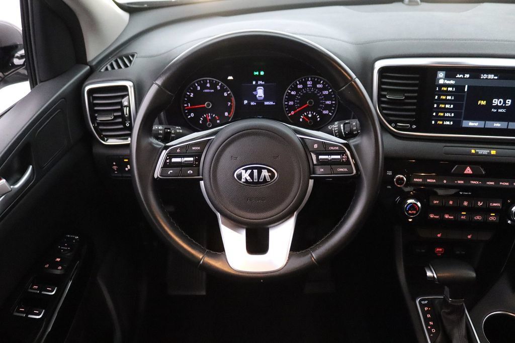 Used 2021 Kia Sportage EX AWD/4WD image 17