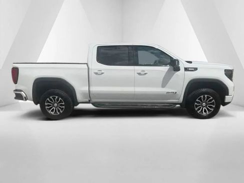 Used 2023 GMC Sierra 1500 AT4 w/ AT4 Premium Package AWD/4WD image 8