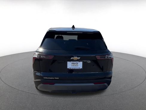 Used 2025 Chevrolet Equinox LT image 12