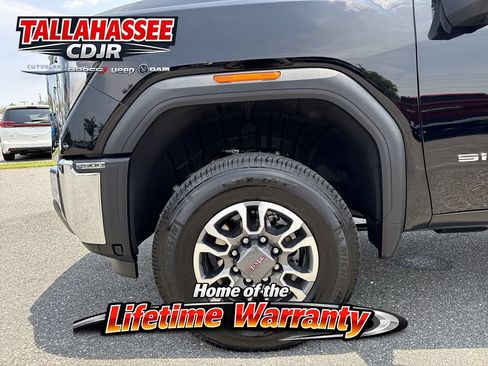 Used 2025 GMC Sierra 2500 SLE AWD/4WD image 13