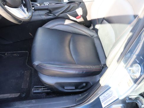 Used 2015 MAZDA MAZDA3 i Grand Touring image 38