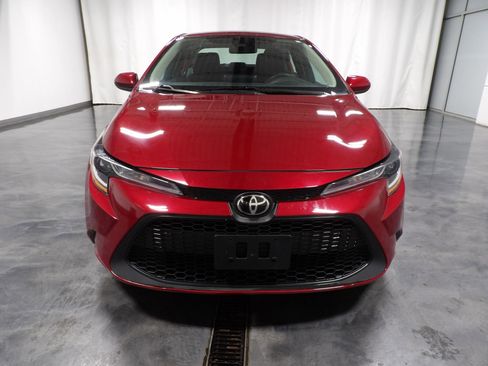 Used 2022 Toyota Corolla LE w/ Carpet Mat Package (TMS) image 2