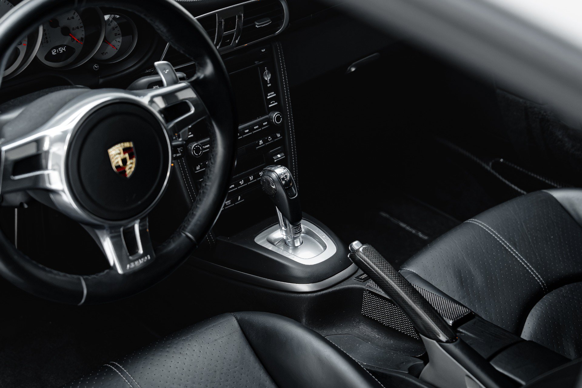 Used 2011 Porsche 911 Turbo AWD/4WD image 40