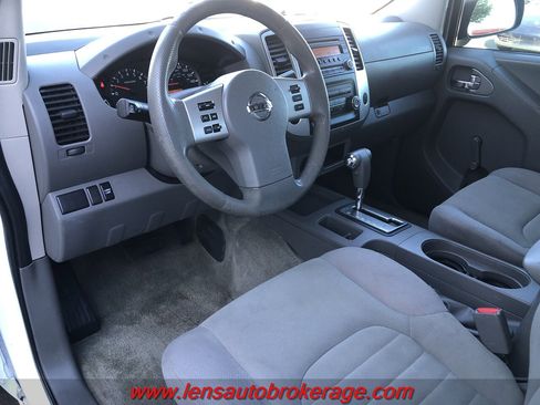 Used 2016 Nissan Frontier S image 9