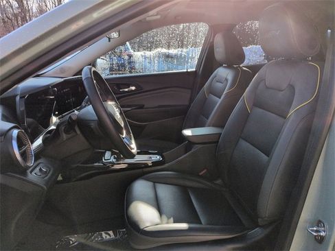 Used 2024 Chevrolet Trax ACTIV w/ Sunroof Package image 19