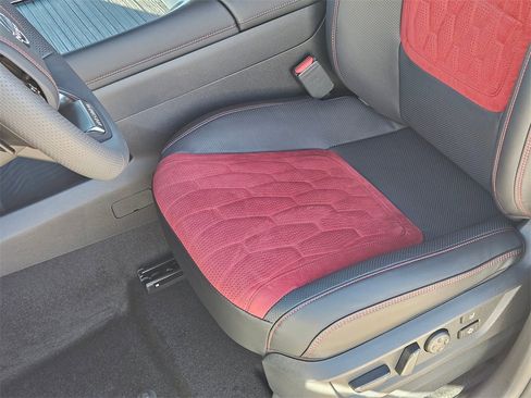 New 2026 Nissan Armada NISMO image 14