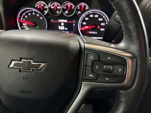 Used 2019 Chevrolet Silverado 1500 LT Trail Boss w/ Convenience Package AWD/4WD image 18