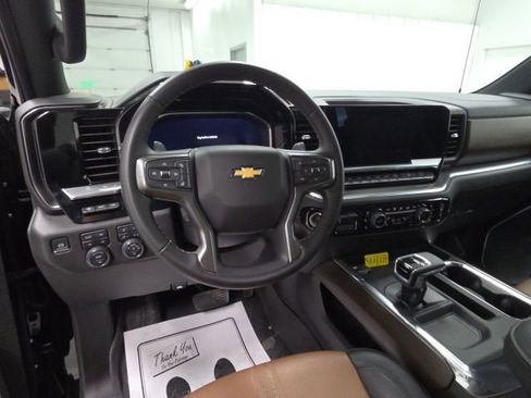 Certified 2025 Chevrolet Silverado 1500 High Country w/ High Country Premium Package image 11