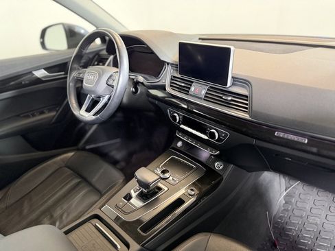 Used 2020 Audi Q5 Prestige w/ Prestige Package image 10