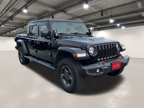 Used 2021 Jeep Gladiator Rubicon image 2