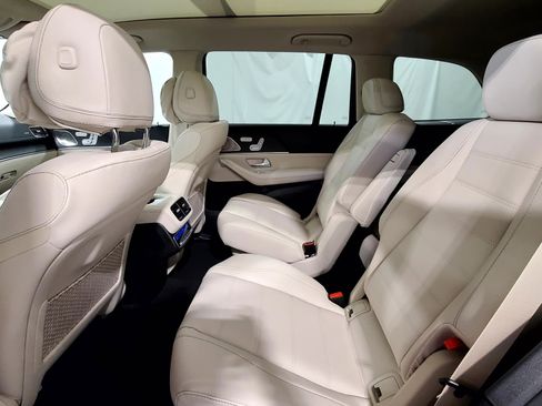 New 2026 Mercedes-Benz GLS 450 4MATIC image 24