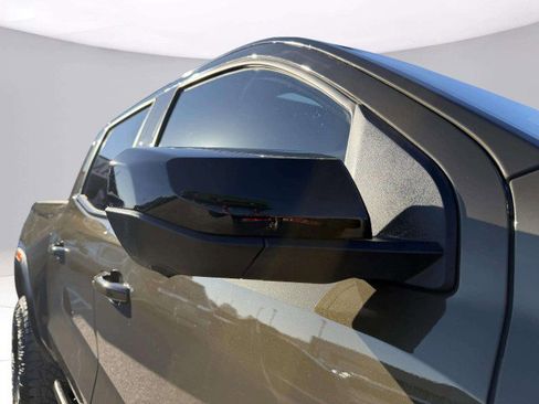 Used 2024 GMC Canyon AT4X image 10