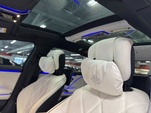 Used 2023 Mercedes-Benz Maybach S 680 4MATIC w/ Manufaktur Leather Package image 26