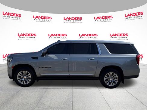 Used 2023 GMC Yukon XL Denali AWD/4WD image 6