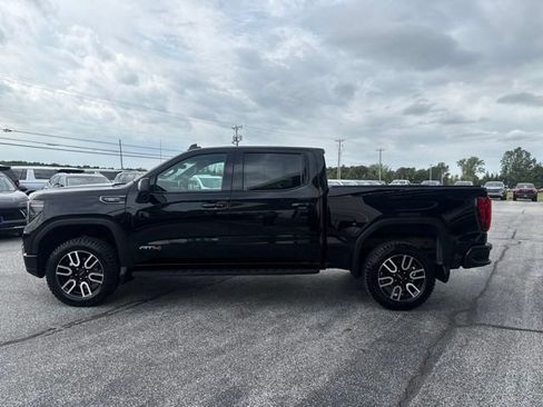 Certified 2024 GMC Sierra 1500 AT4 w/ Technology Package AWD/4WD image 4