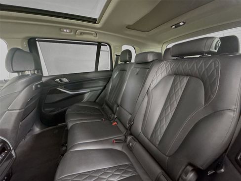 Used 2023 BMW X7 xDrive40i image 33