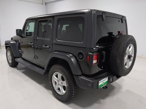 Used 2018 Jeep Wrangler Unlimited Sport S AWD/4WD image 5