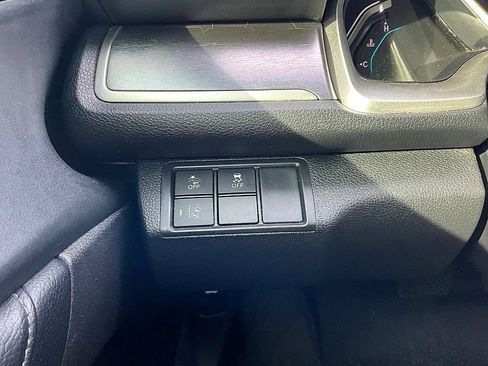 Used 2017 Honda Civic Touring image 16