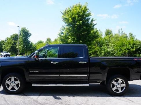 Used 2015 Chevrolet Silverado 2500 LTZ w/ Duramax Plus Package AWD/4WD image 2