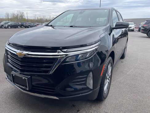 Used 2023 Chevrolet Equinox LT AWD/4WD image 3