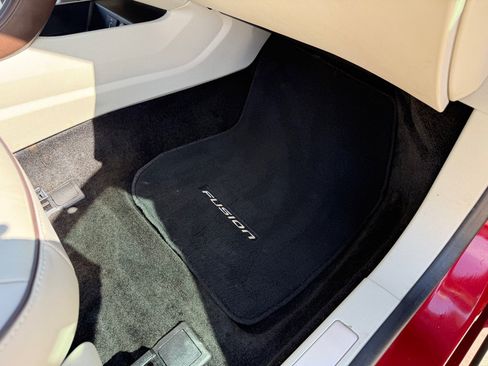 Used 2018 Ford Fusion Energi Platinum FWD image 25