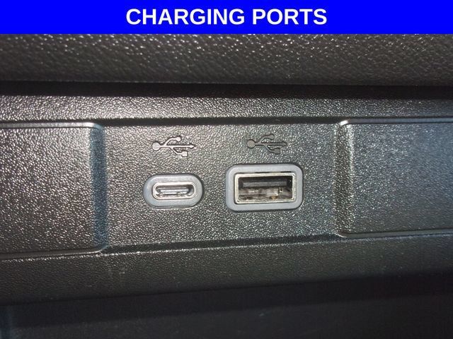 Used 2024 Chevrolet Colorado ZR2 w/ ZR2 Convenience Package III AWD/4WD image 11