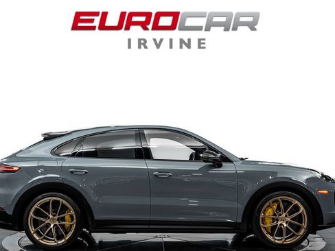 Used 2022 Porsche Cayenne Turbo GT AWD/4WD image 6