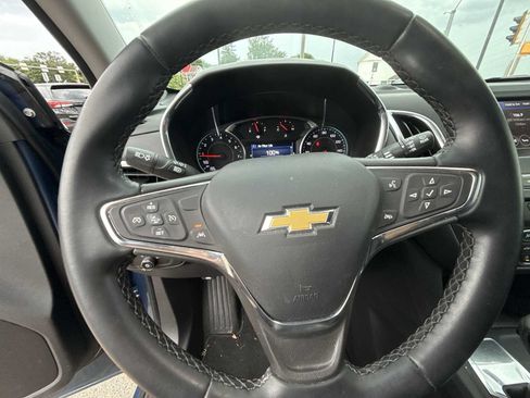 Certified 2024 Chevrolet Equinox LT FWD image 11