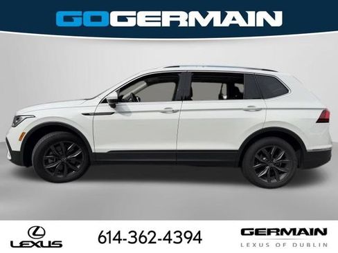 Used 2024 Volkswagen Tiguan SE AWD/4WD image 2