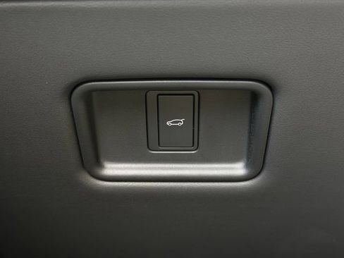 Used 2025 Land Rover Range Rover Sport Dynamic SE AWD/4WD image 24