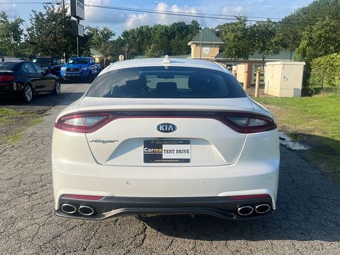 Used 2018 Kia Stinger RWD image 4