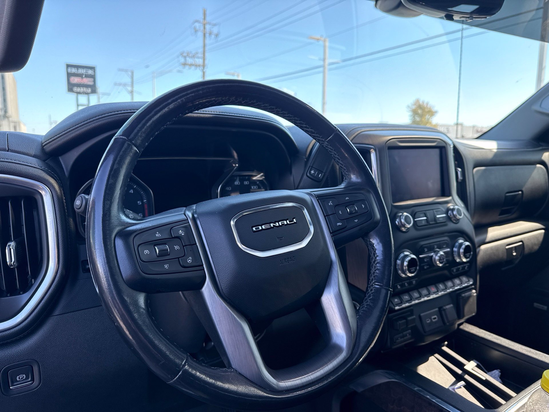 Used 2021 GMC Sierra 1500 Denali w/ Denali Ultimate Package AWD/4WD image 18