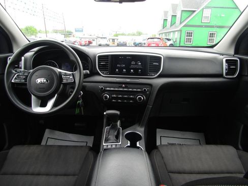 Used 2021 Kia Sportage LX AWD/4WD image 13