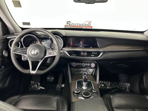 Used 2018 Alfa Romeo Stelvio Ti AWD/4WD image 18