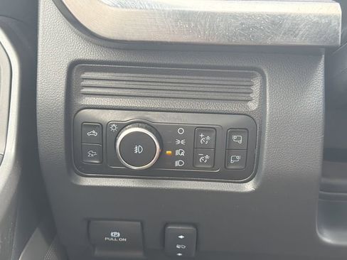 Used 2025 Ford F250 Lariat w/ Tremor Off-Road Package image 23