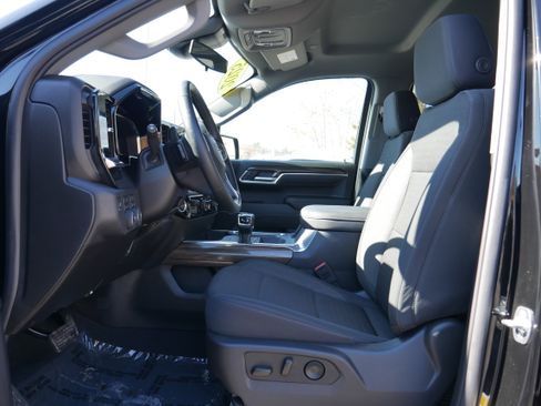 Certified 2025 Chevrolet Silverado 1500 RST AWD/4WD image 14