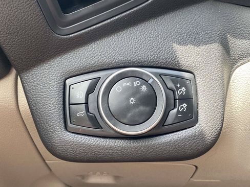 Certified 2017 Ford Escape SE FWD image 19