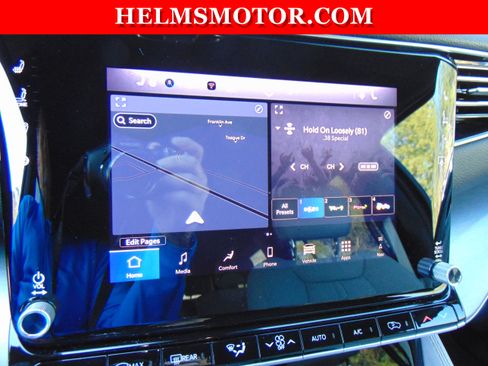 Certified 2025 Jeep Wagoneer 4WD image 26