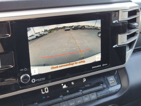 Used 2023 Toyota Tundra SR5 w/ SR5 Convenience Package AWD/4WD image 23