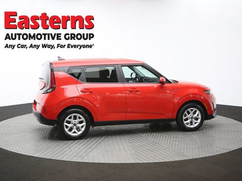 Used 2023 Kia Soul LX w/ Option Group 015 FWD image 43