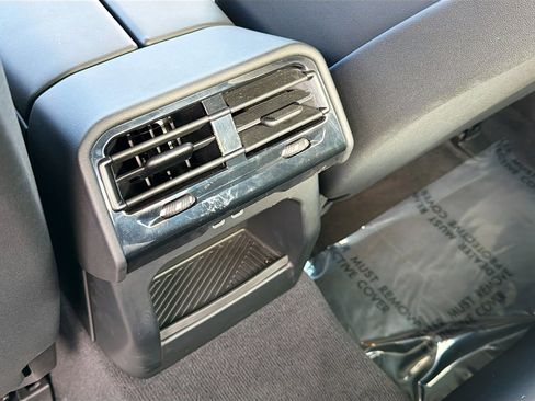 Used 2025 BMW 530i image 20