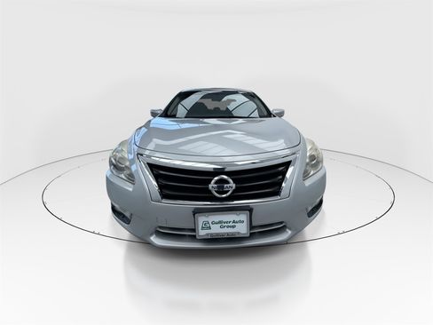 Used 2015 Nissan Altima 2.5 SV image 3