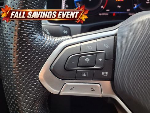 Used 2020 Volkswagen Atlas Cross Sport SEL R-Line AWD/4WD image 19