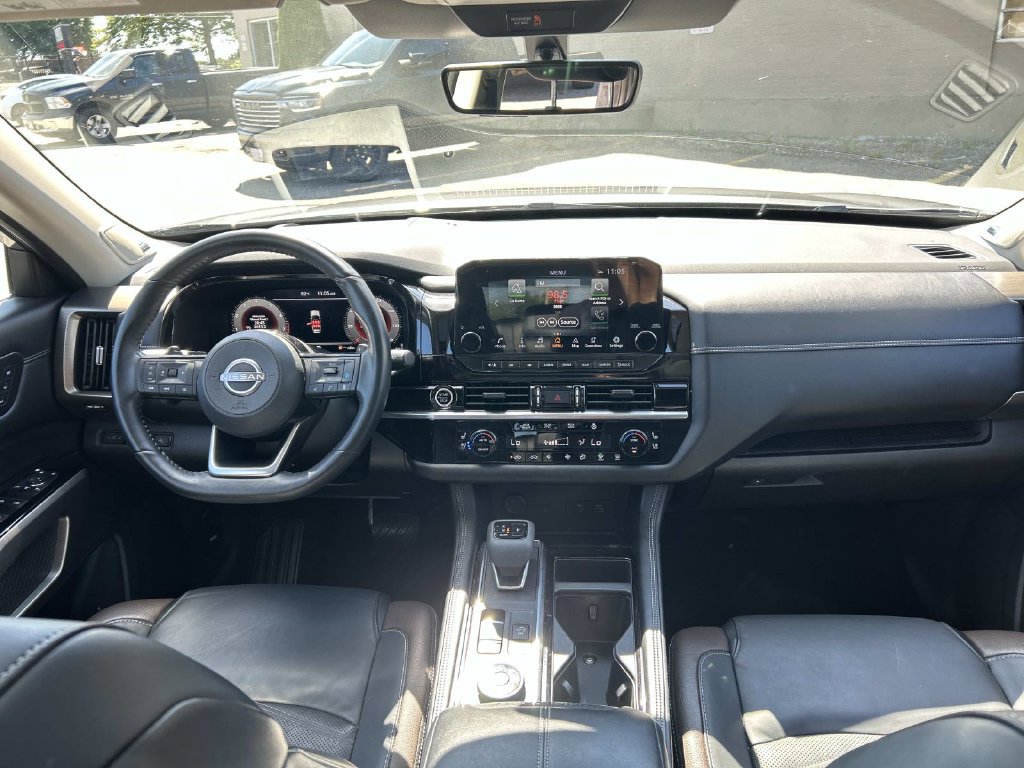 Certified 2023 Nissan Pathfinder Platinum w/ Cargo Package AWD/4WD image 22